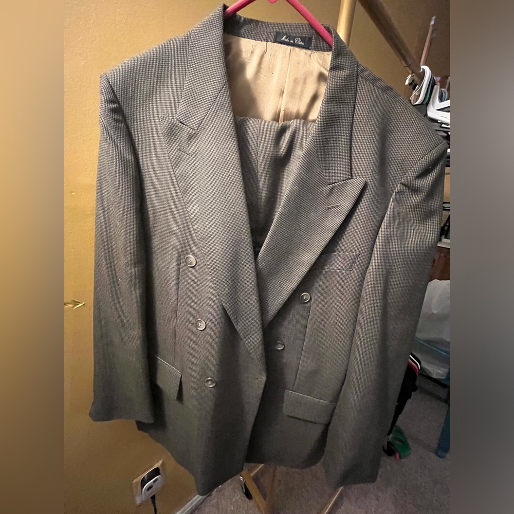 Men’s Suit